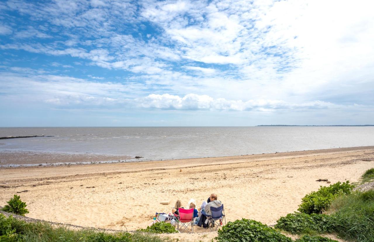 Camping Pods, Dovercourt Holiday Park Otel Harwich Dış mekan fotoğraf